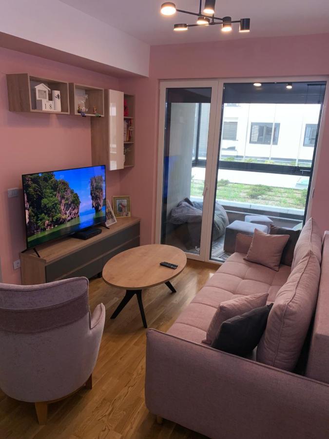 Pink Modern Apartment Skopje Zewnętrze zdjęcie