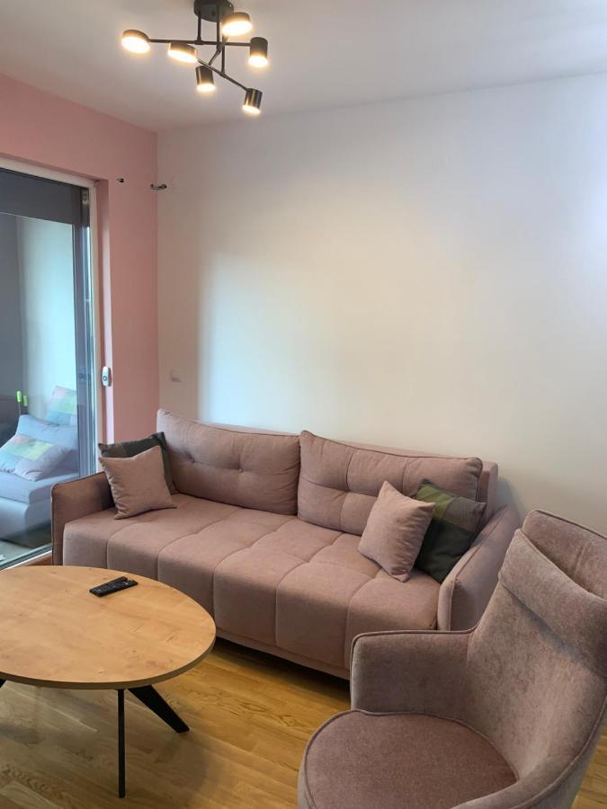 Pink Modern Apartment Skopje Zewnętrze zdjęcie